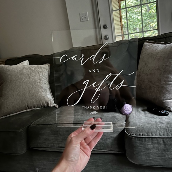 Elegant Clear Acrylic Card and Gift Sign - Picture 1 of 3